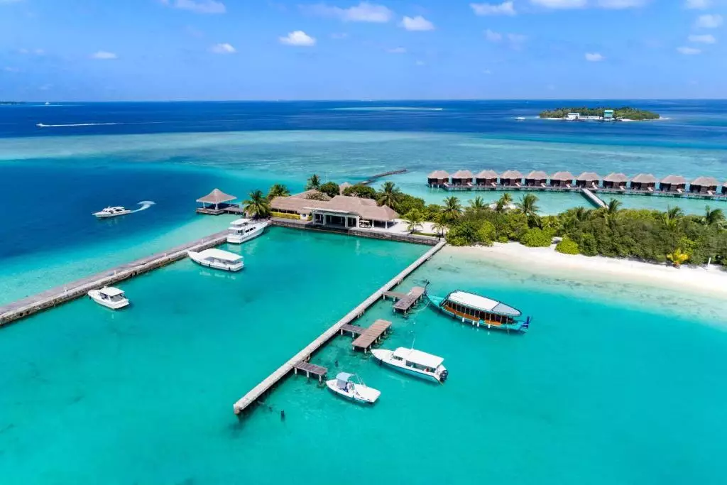Sheraton Maldives Full Moon Resort and Spa